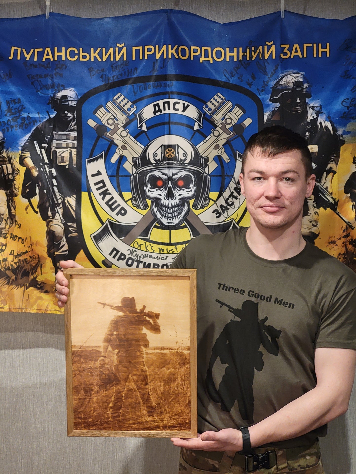 Three Good Men Artwork: A tribute in wood made in Ukraine