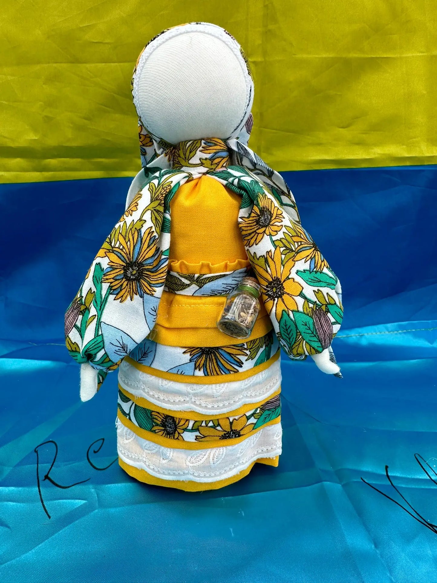 Beautiful Ukranian Motanka Doll - Ukraine UK Aid
