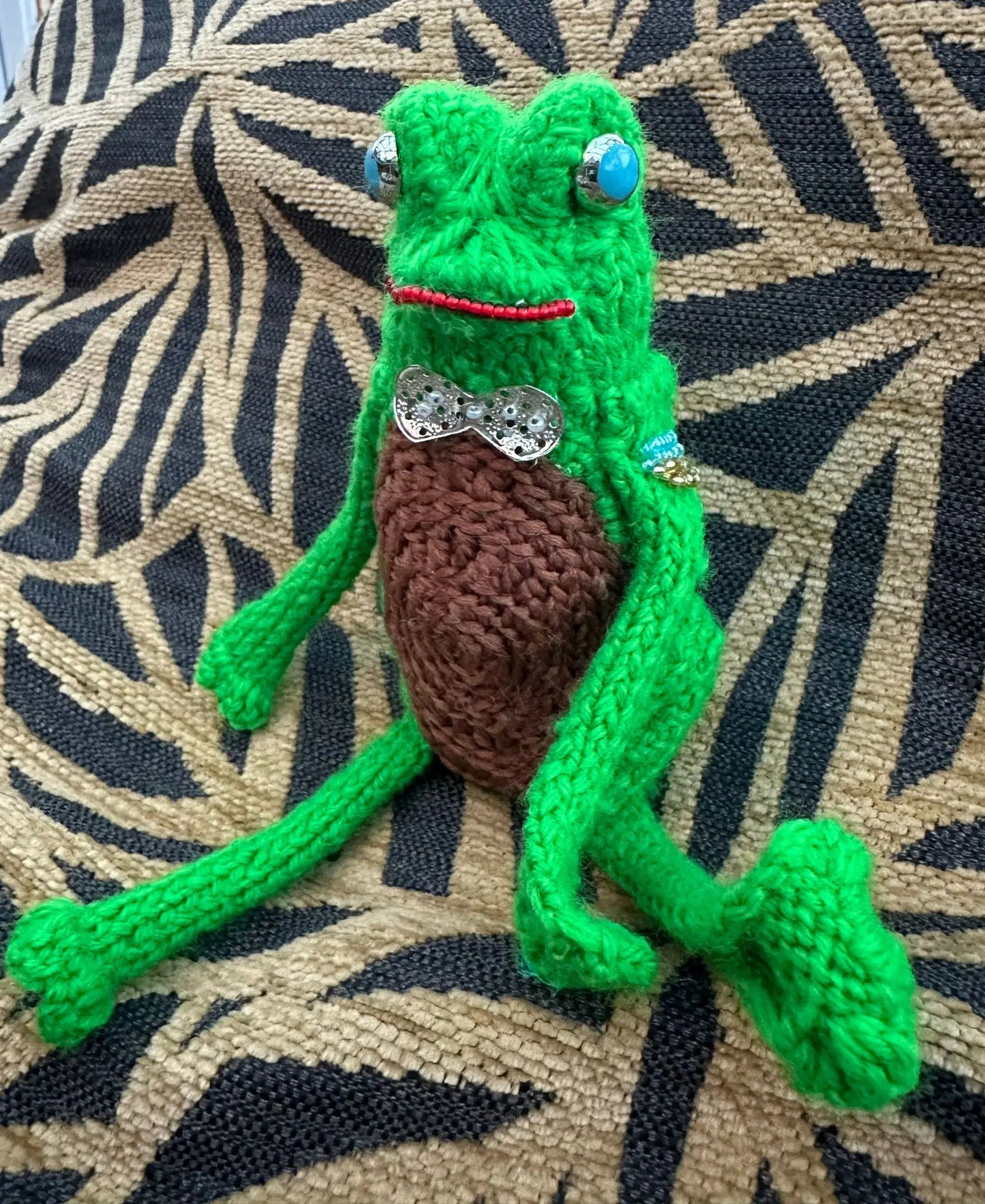 FROGS! Daniil - The Ukranian Frog! - Ukraine UK Aid