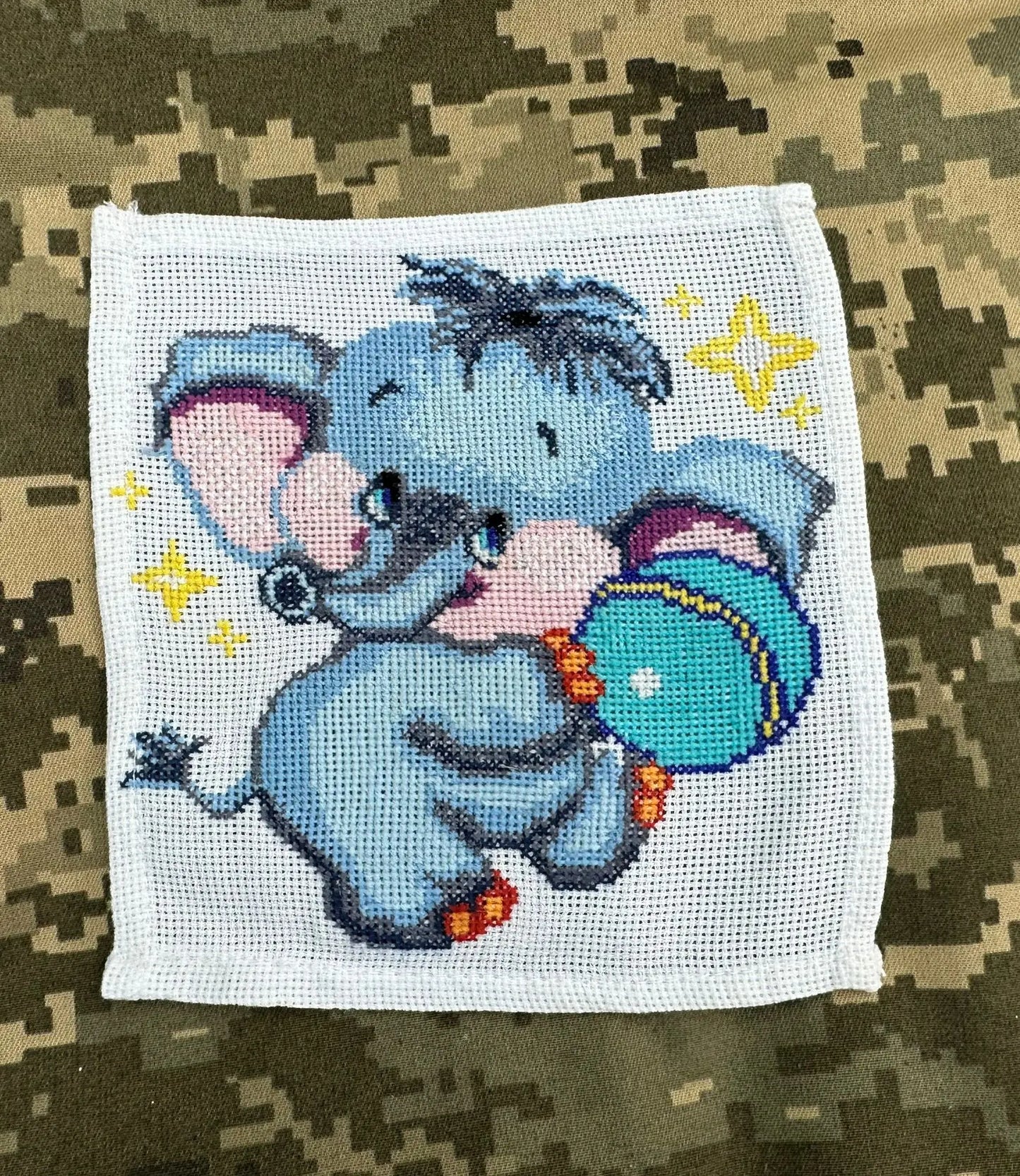 Small Handmade Embroidery Picture (Elephant) - Ukraine UK Aid