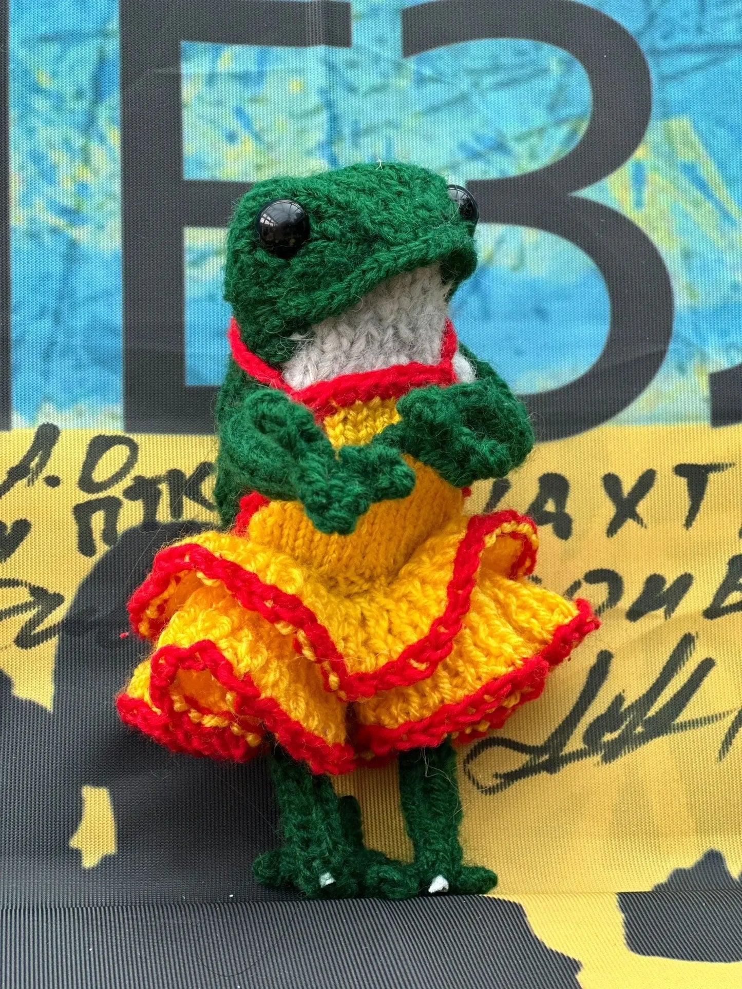 FROGS! Belinda the Ballerina Frog! Ukraine UK Aid