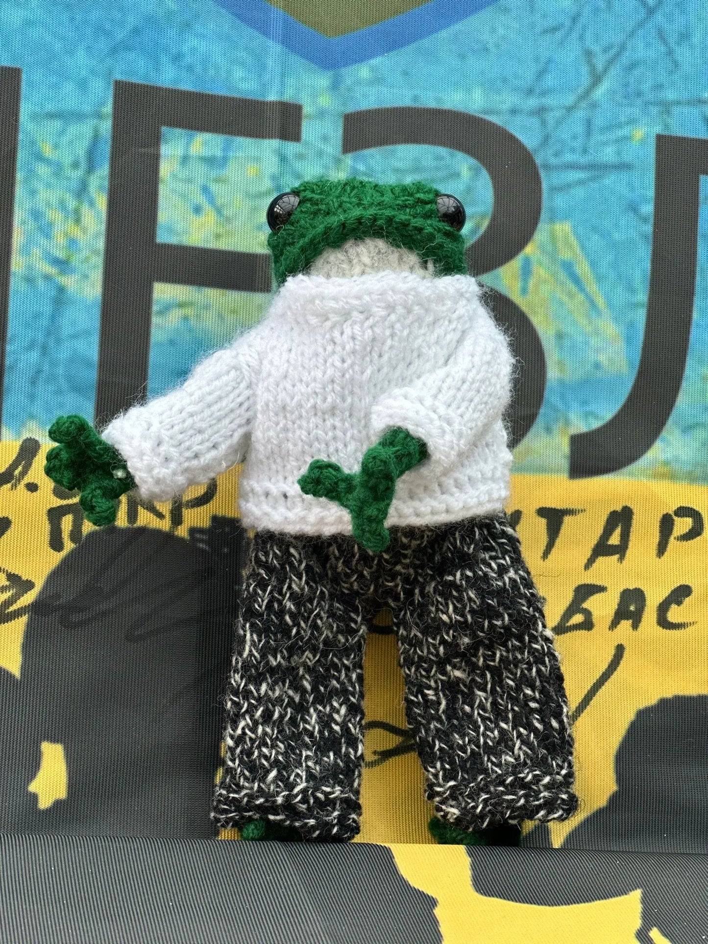 FROGS! Nigel Frog! Ukraine UK Aid