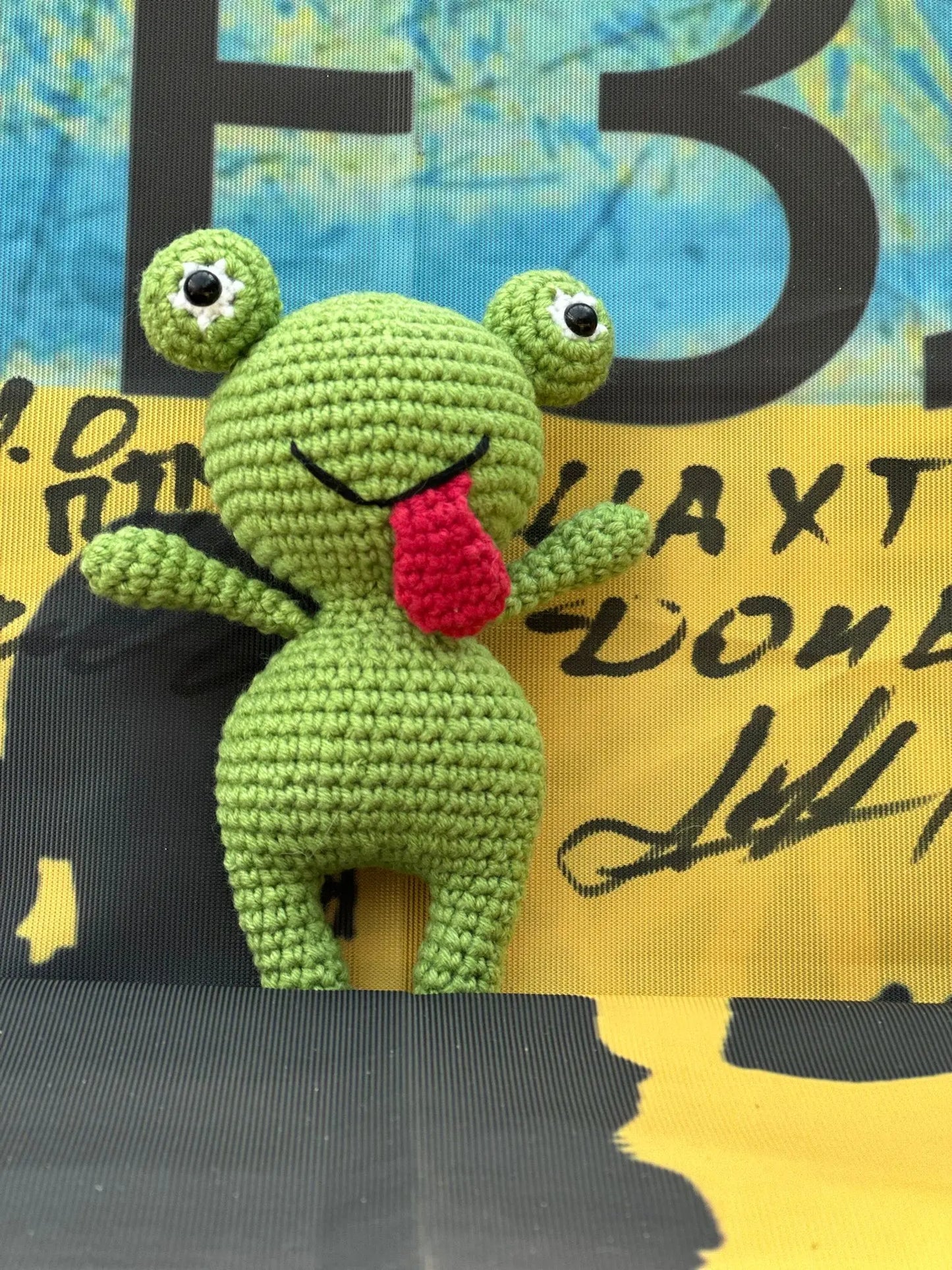 FROGS! Licky The Frog! Ukraine UK Aid
