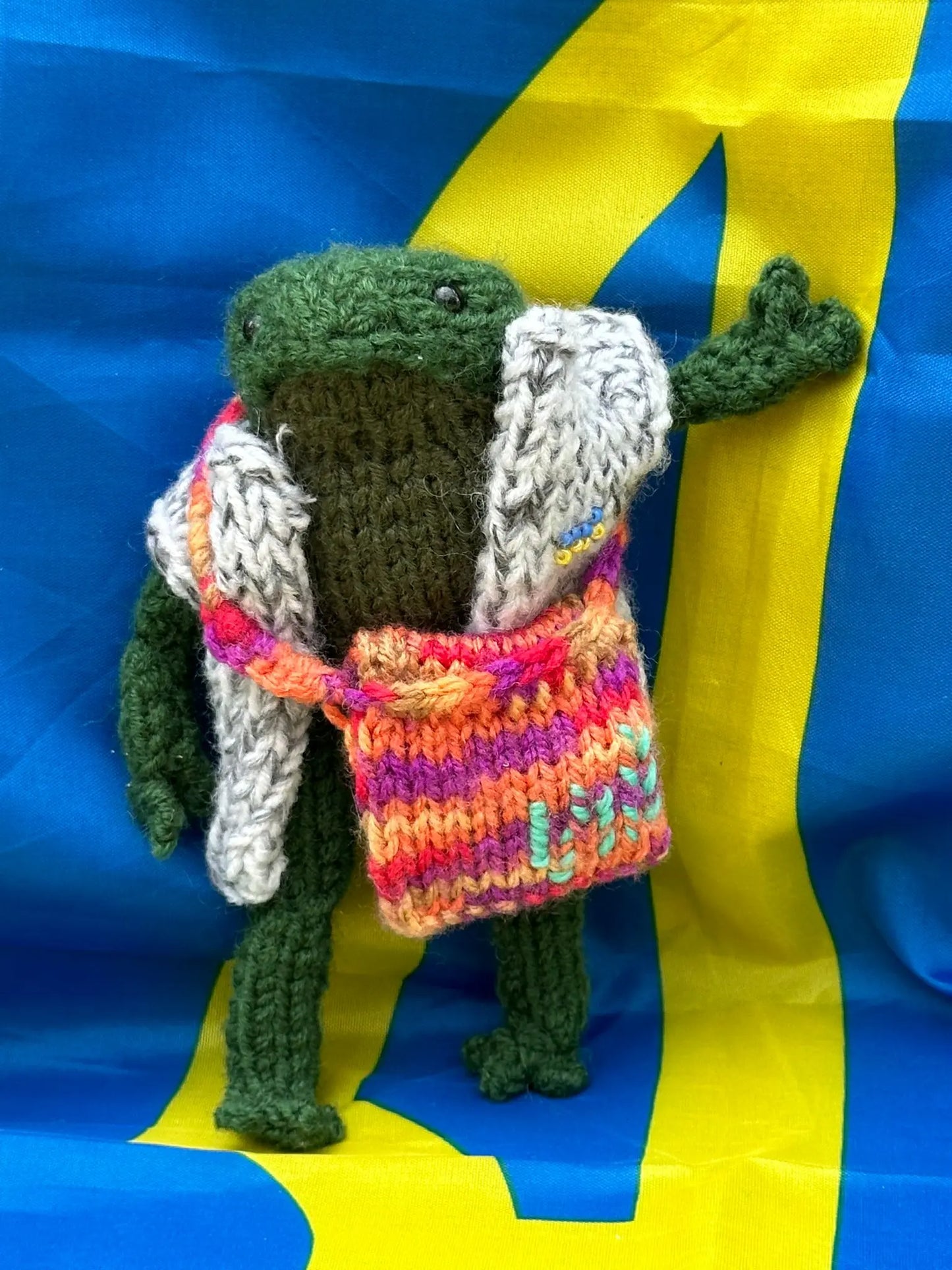 FROGS! Mando Manbag Frog! Ukraine UK Aid