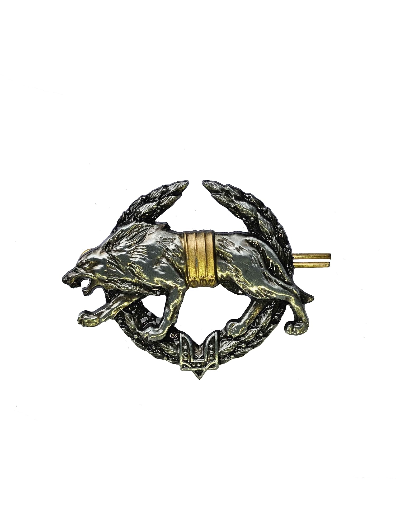 Beret pin badge depicting a Wolf on an Olive seal