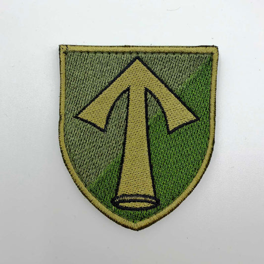Shield-shaped embroidered 57th Separate Motorised Infantry Brigade patch, featuring a large gold-coloured arrowhead outlined in black on a diagonally divided, two-tone green background.