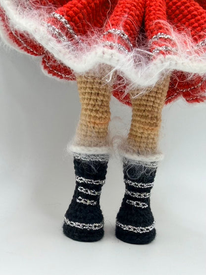 Dolly the Circus Drummer