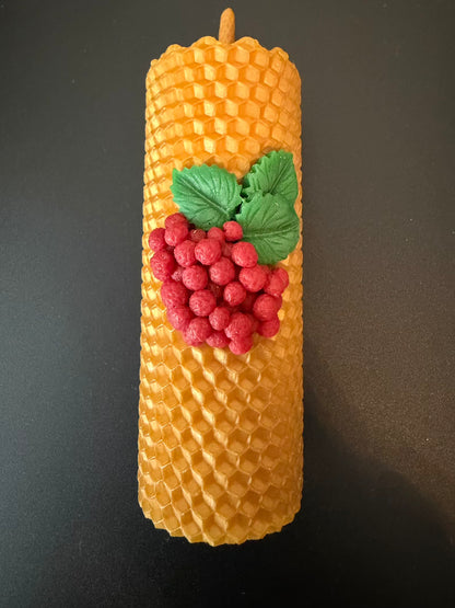 Handmade Ukrainian Beeswax Candle with Grape Design 🇺🇦 | Artisan Crafted | Made in Ukraine