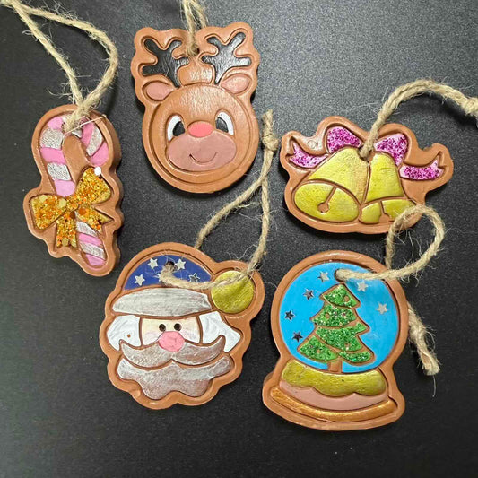 Handmade Christmas Ornament Set – Hand-Painted Festive Decorations from Ukraine 🇺🇦
