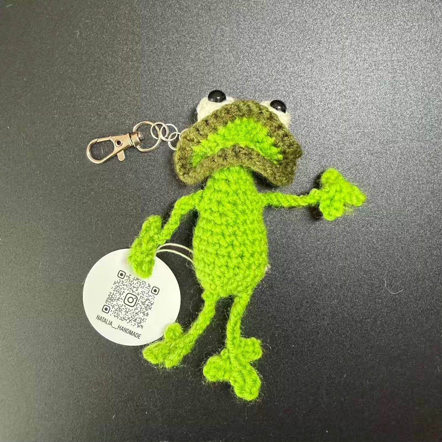 Handmade Crochet Frog Keyring – Ukrainian Artisan Amigurumi Keychain from Kyiv Oblast 🇺🇦