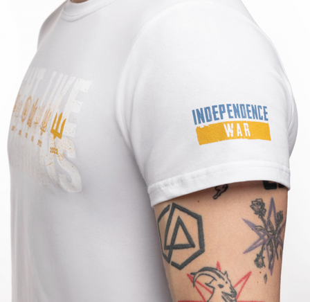 "Fight Like Ukrainians" T-Shirt (Large Size ONLY)