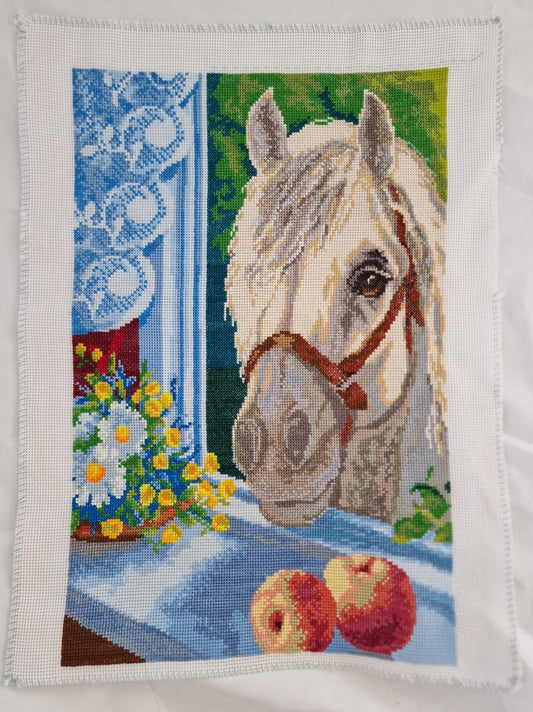 Detailed Horse Cross-Stitch Artwork