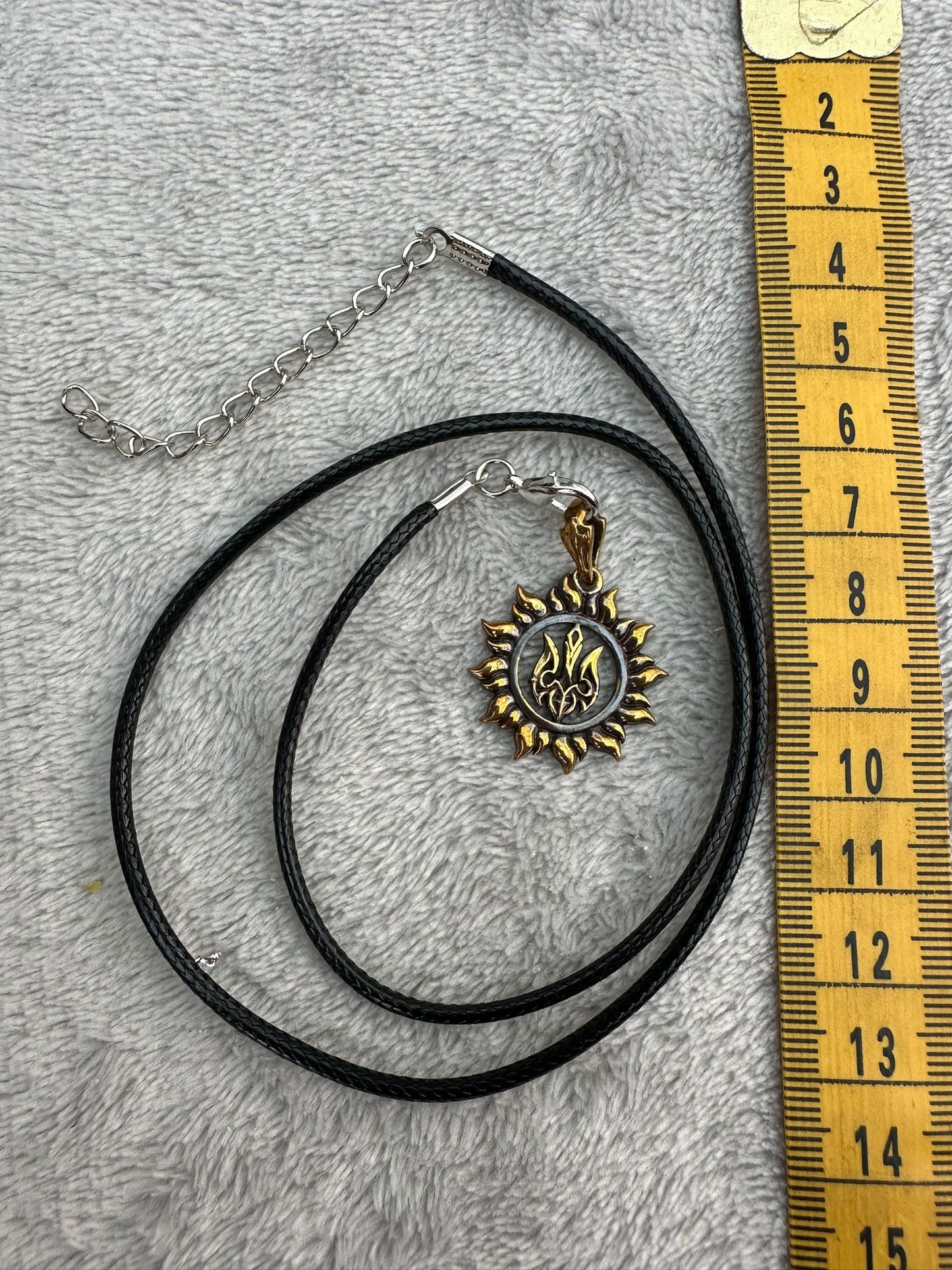 Metal Trident Necklace